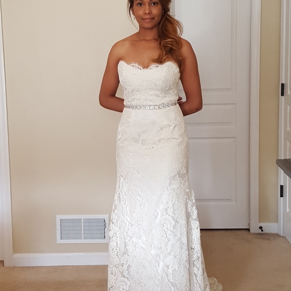 Jim Hjelm Couture Wedding dress - Picture 2 of 10